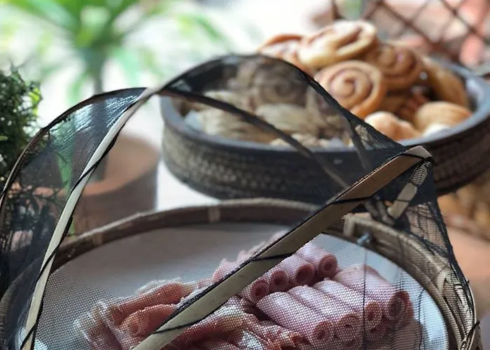 호텔 반 왕랑 리버사이드,