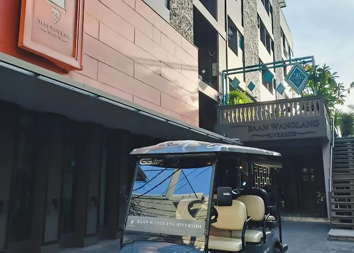 반 왕랑 리버사이드, 호텔 3*